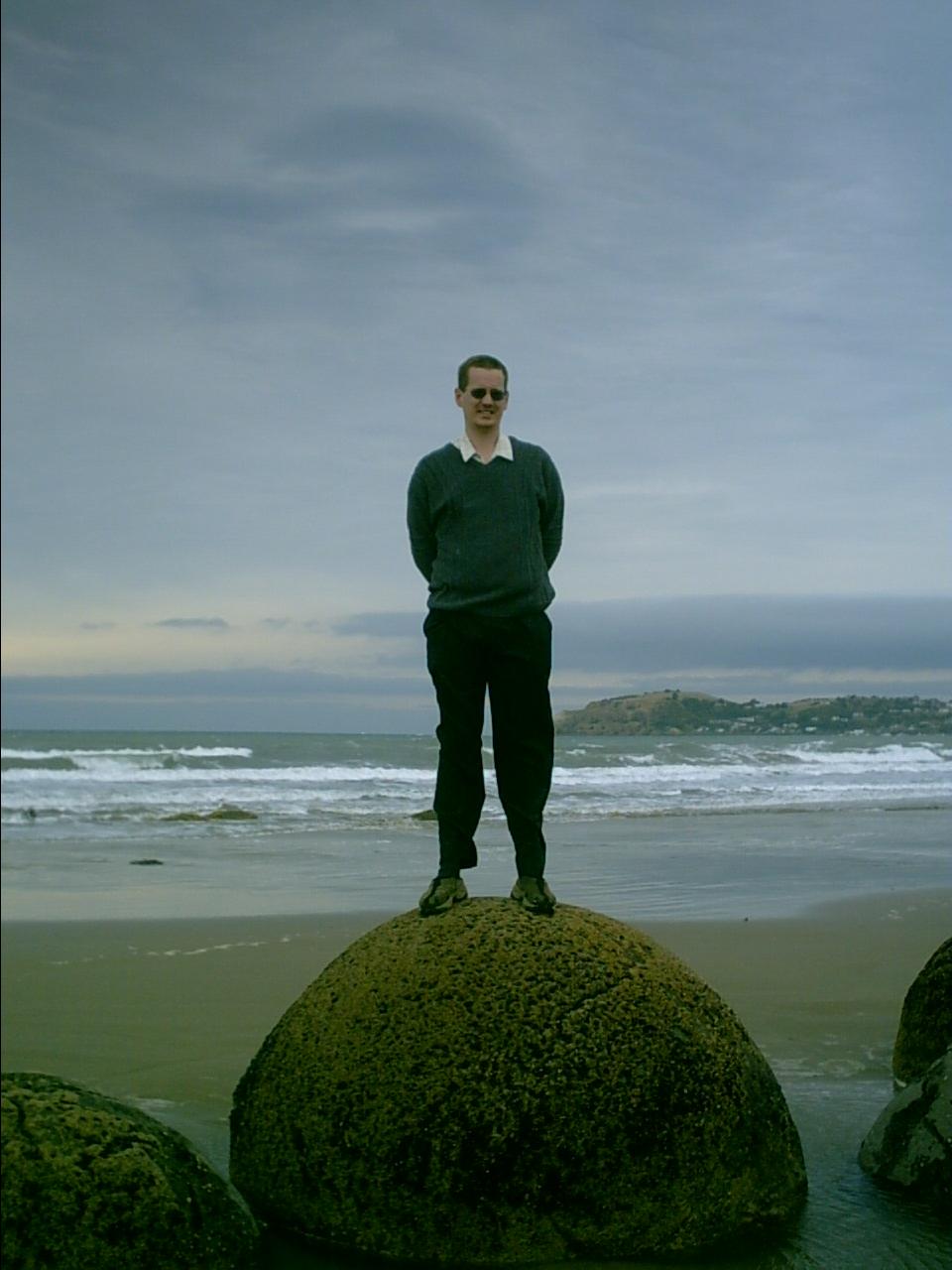 Kiesanowski and Kerdemelidis wedding trip/5_Moeraki_Beach/IMG00003.JPG